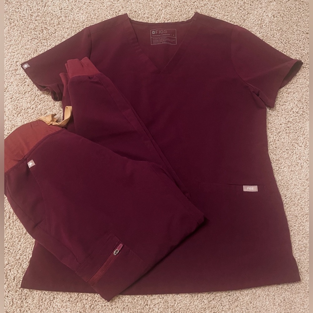 Figs Scrubs in Deep Purple - Technical Collection